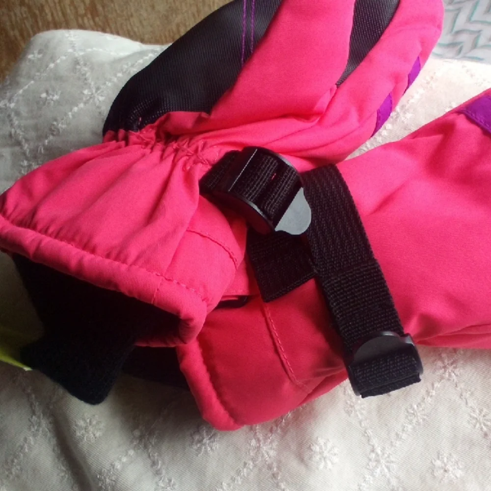 All in Motion Pink and Black Insulated Mittens